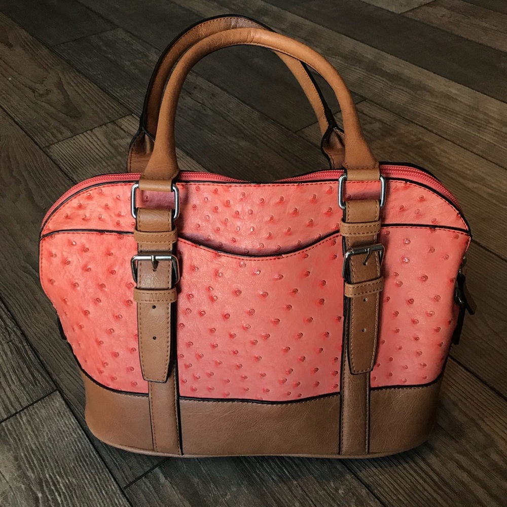 NWOT Dress Barn Coral Purse